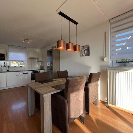 Aan De Kis Villa Stevensweert Kültér fotó